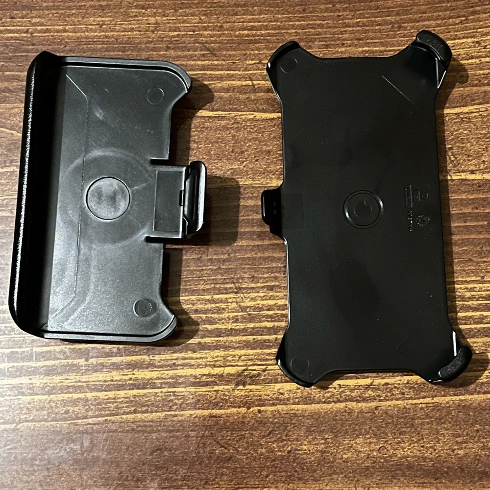 Otterbox Belt Clip (2)